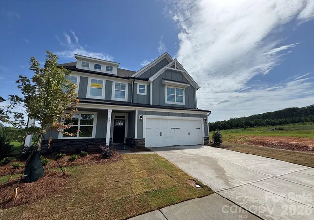 Photo 2 of Single family home for sale at 2265 Tabor Rd, Sherrills Ford, NC 28673 | MLS# 4378859 | Listing updated on 2026-09-20