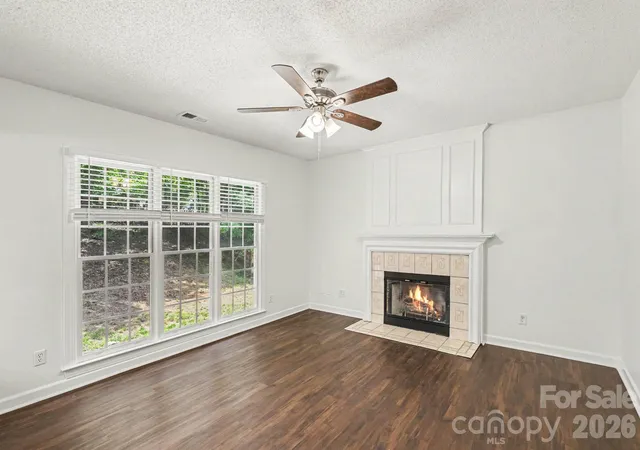 4th image of 5802 Swanston Dr, Charlotte, NC 28269 | MLS# 4378873