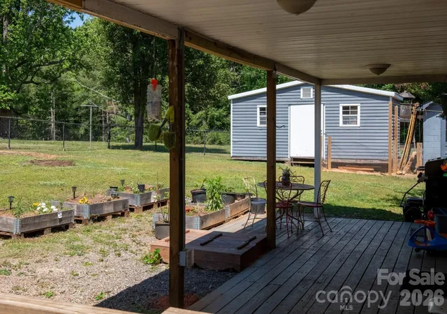 Photo 2 of Single family home for sale at 828 Jamestown Rd, Morganton, NC 28655 | MLS# 4378890 | Listing updated on 2026-06-27