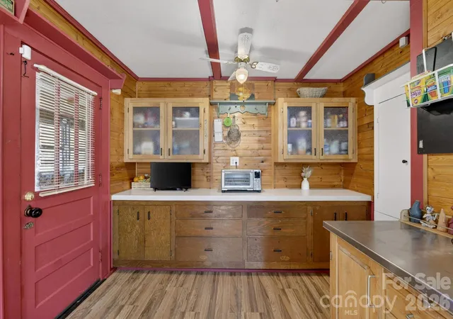 Photo 3 of Single family home for sale at 828 Jamestown Rd, Morganton, NC 28655 | MLS# 4378890 | Listing updated on 2026-06-27