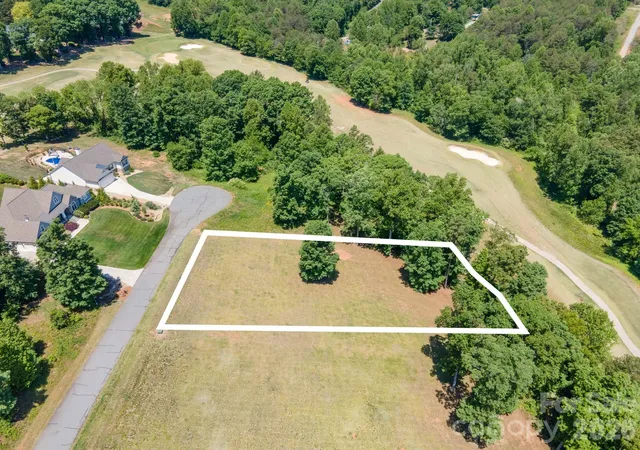 3rd image of 3656 Cornwell Ct #142, Morganton, NC 28655 | MLS# 4378901