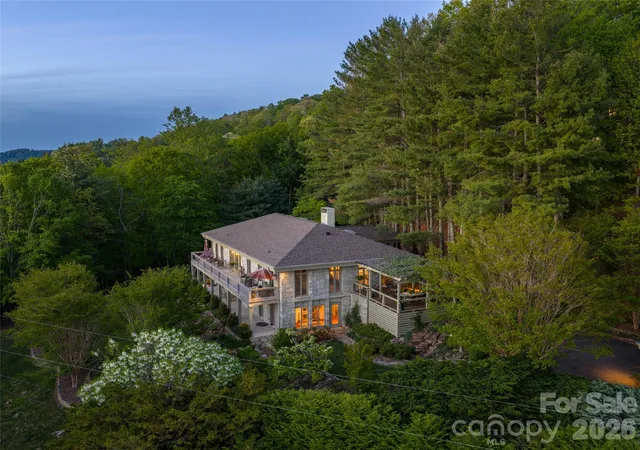Photo 2 of Single family home for sale at 65 Crestwood Rd, Asheville, NC 28804 | MLS# 4378966 | Listing updated on 2026-10-06