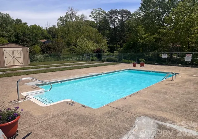 22nd image of 1 Hedgerose Ct #B, Asheville, NC 28805 | MLS# 4378976