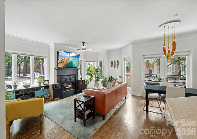 3rd image of 401 N Church St #103, Charlotte, NC 28202 | MLS# 4379020