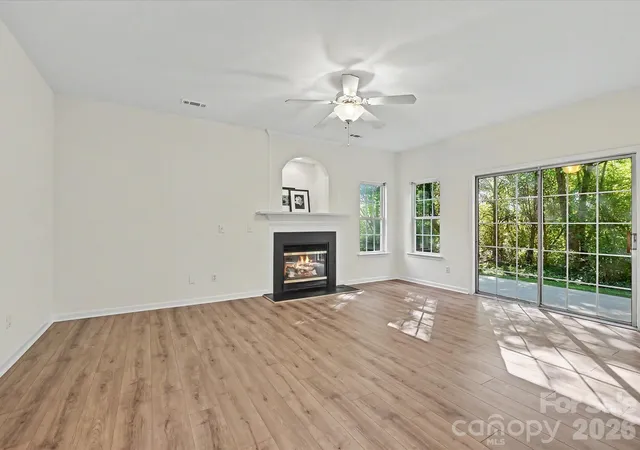 5th image of 9132 Royal Highlands Ct, Charlotte, NC 28277 | MLS# 4379058