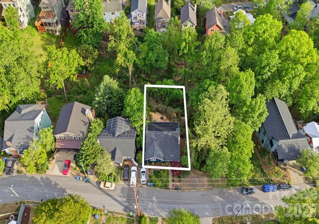 4th image of 107 Courtland Ave, Asheville, NC 28801 | MLS# 4379070