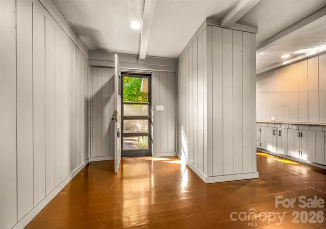 Photo 3 of Single family home for sale at 484 Sourwood Ridge Rd, Tryon, NC 28782 | MLS# 4379103 | Listing updated on 2026-10-28