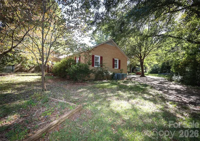 Homes for sale in Lancaster, SC | 1324 Mason St, Lancaster, SC 29720 | MLS# 4379108