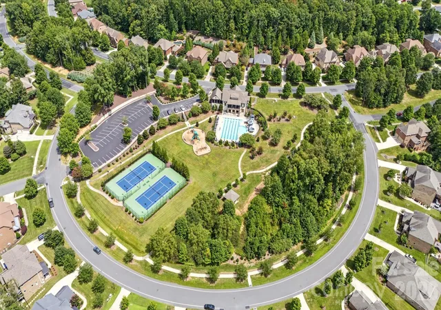 2nd image of 13056 Long Common Pkwy, Huntersville, NC 28078 | MLS# 4379136