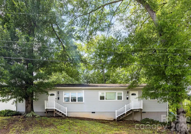 2nd image of 414 E Wilkins St, Dallas, NC 28034 | MLS# 4379211