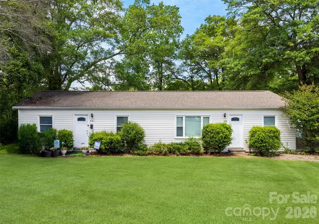 5th image of 414 E Wilkins St, Dallas, NC 28034 | MLS# 4379211