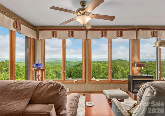 2nd image of 503 Fleetwood Plz, Hendersonville, NC 28739 | MLS# 4379212