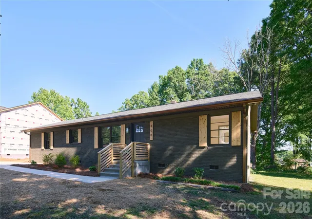 Homes for sale in Indian Trail, NC | 408 Midway Dr, Indian Trail, NC 28079 | MLS# 4379243
