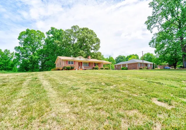 Homes for sale in Shelby, NC | 751 Pleasantdale Dr, Shelby, NC 28150 | MLS# 4379261