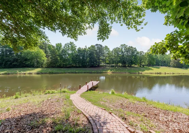 Homes for sale in Waxhaw, NC | 4709 Rockwood Dr, Waxhaw, NC 28173 | MLS# 4379287