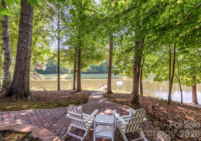 Homes for sale in Waxhaw, NC | 4709 Rockwood Dr, Waxhaw, NC 28173 | MLS# 4379287