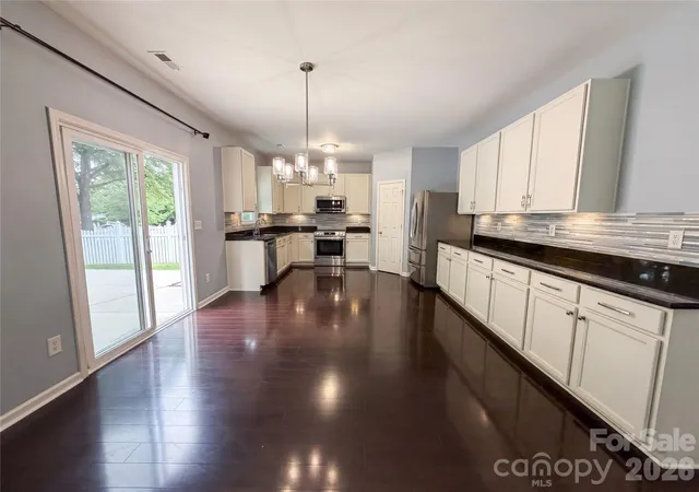 Photo 2 of Single family home for sale at 221 Sycamore Crk Rd, Fort Mill, SC 29708 | MLS# 4379306 | Listing updated on 2026-10-08