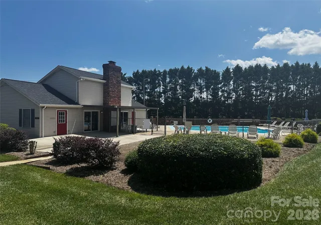Photo 3 of Townhouse for sale at 2705 North Ctr St Nw #65, Hickory, NC 28601 | MLS# 4379325 | Listing updated on 2026-06-24