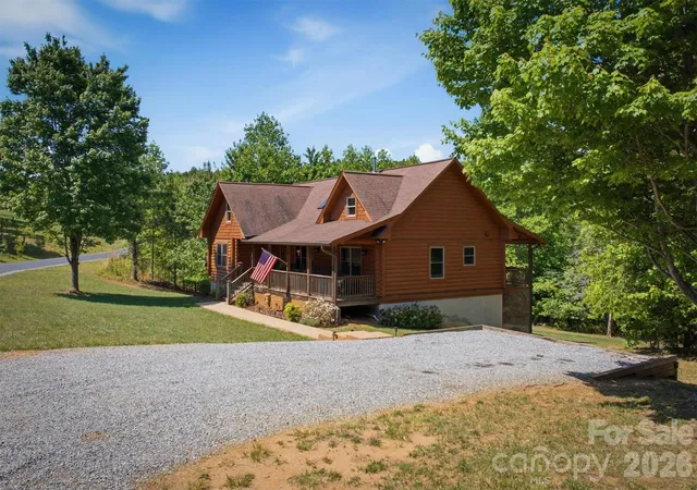 3rd image of 732 Grandview Peaks Dr, Nebo, NC 28761 | MLS# 4379354