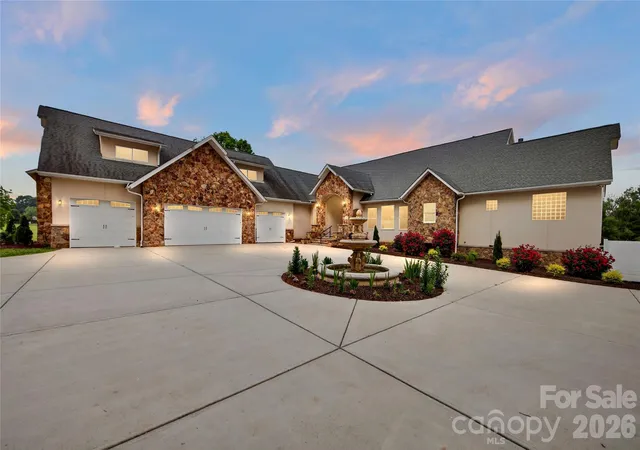 Photo 3 of Mansion for sale at 4511 Howey Farms Dr, Waxhaw, NC 28173 | MLS# 4379363 | Listing updated on 2026-08-31