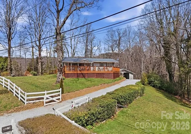 Homes for sale in Highlands, NC | 3731 Dillard Rd, Highlands, NC 28741 | MLS# 4379401