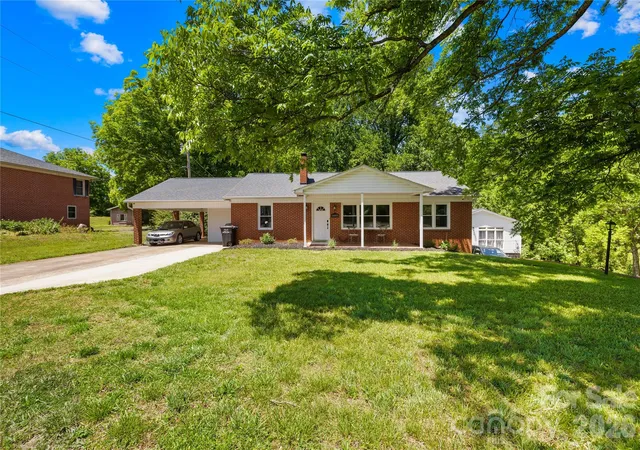 Photo 1 of Single family home for sale at 5603 King Wilkinson Rd, Denver, NC 28037 | MLS# 4379407 | Listing updated on 2026-08-14