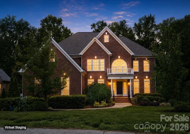 Photo 4 of Single family home for sale at 880 Hickory Stick Dr, Fort Mill, SC 29715 | MLS# 4379413 | Listing updated on 2026-09-04