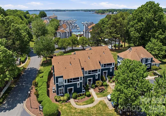 Photo 2 of Condo for sale at 17515 Tuscany Ln, Cornelius, NC 28031 | MLS# 4379416 | Listing updated on 2026-07-31