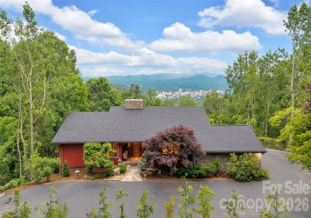 Photo 3 of Single family home for sale at 24 Westhaven Dr, Asheville, NC 28804 | MLS# 4379464 | Listing updated on 2026-10-04