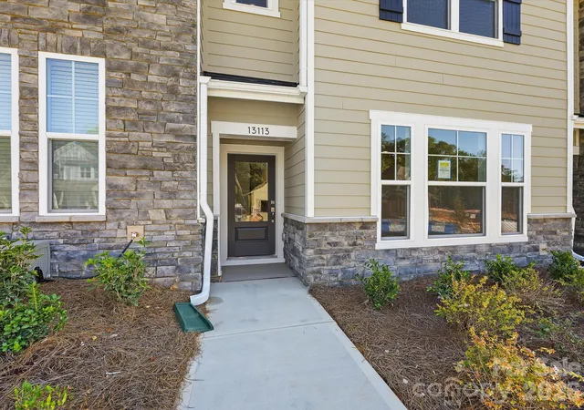 Townhouse for sale at 13113 Benessare Ln, Matthews, NC 28105 | MLS# 4379479