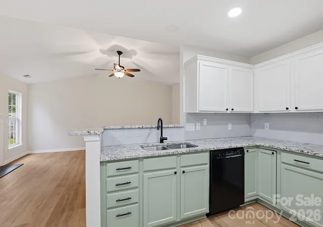 3rd image of 5321 Sunburst Ln, Charlotte, NC 28213 | MLS# 4379493