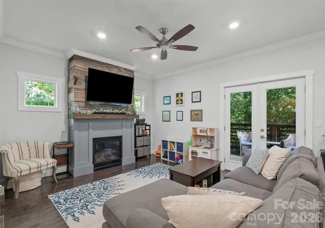 2nd image of 100 Hibriten Dr, Asheville, NC 28801 | MLS# 4379502