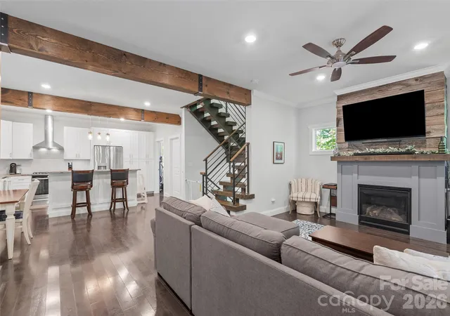 4th image of 100 Hibriten Dr, Asheville, NC 28801 | MLS# 4379502