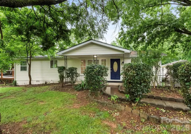 Homes for sale in Matthews, NC | 1016 Underwood Rd, Matthews, NC 28104 | MLS# 4379507