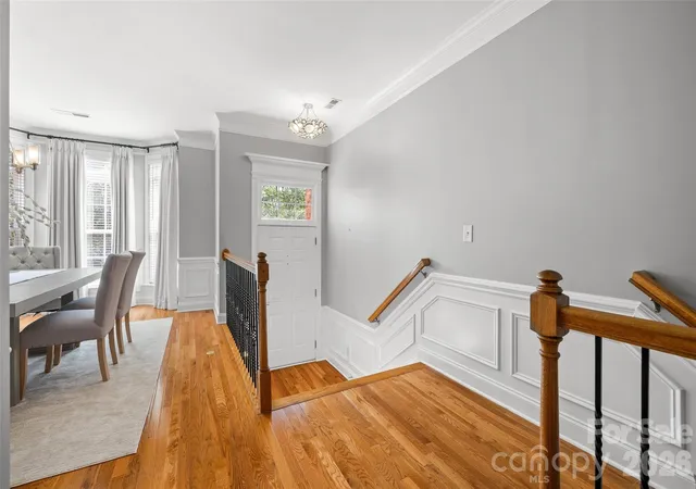 3rd image of 7810 Springs Village Ln, Charlotte, NC 28226 | MLS# 4379531