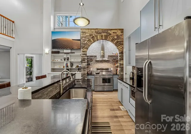 4th image of 611 E 37Th St, Charlotte, NC 28205 | MLS# 4379542