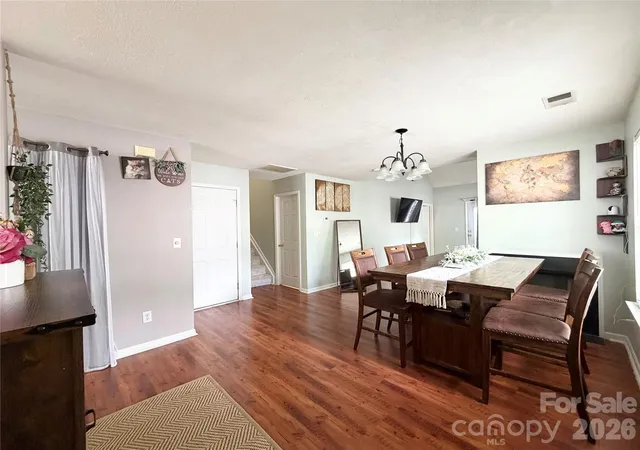 4th image of 10206 University Park Ln, Charlotte, NC 28213 | MLS# 4379615