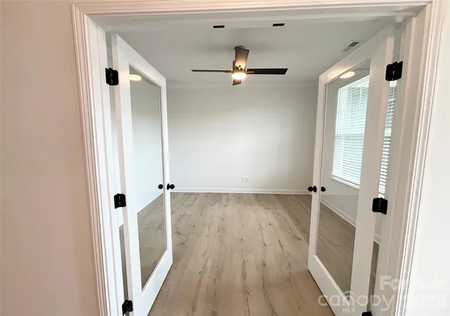 Photo 2 of Single family home for sale at 6823 Glen Abbey Ln, Mount Pleasant, NC 28124 | MLS# 4379653 | Listing updated on 2026-08-17