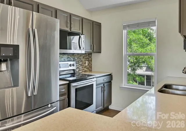 Photo 1 of Single family home for sale at 85 Rotunda Cir, Asheville, NC 28806 | MLS# 4379680 | Listing updated on 2026-10-04