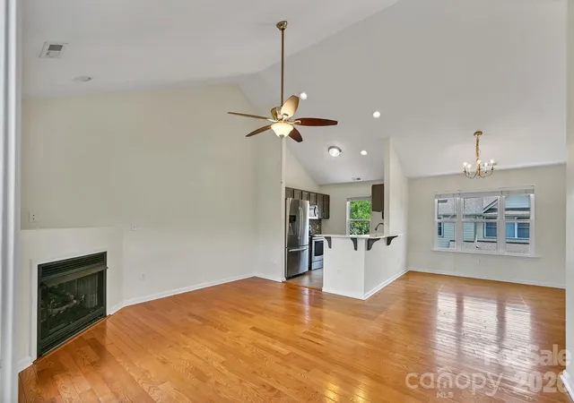 Photo 4 of Single family home for sale at 85 Rotunda Cir, Asheville, NC 28806 | MLS# 4379680 | Listing updated on 2026-10-04