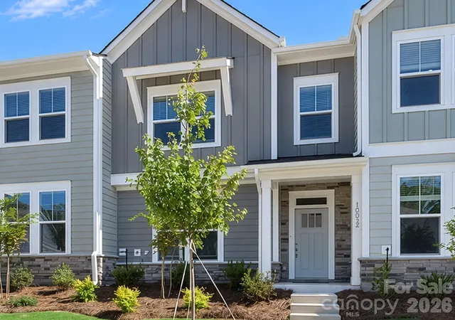 Photo 1 of Townhouse for sale at 10032 Mamillion Dr, Huntersville, NC 28078 | MLS# 4379711 | Listing updated on 2026-10-05