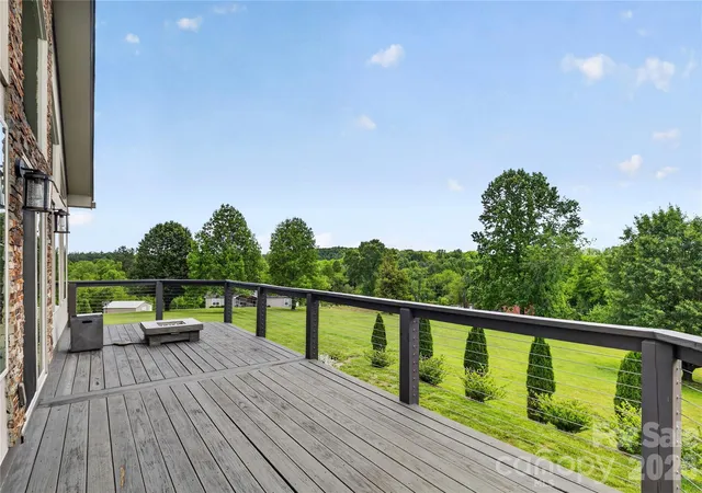 5th image of 141 Round Top Cir, Mills River, NC 28759 | MLS# 4379751