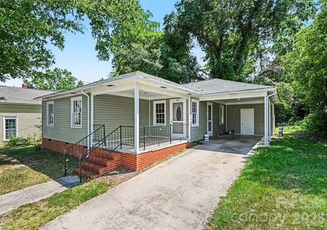 Homes for sale in Lancaster, SC | 303 N White St, Lancaster, SC 29720 | MLS# 4379773