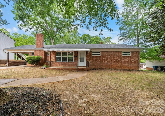 1st image of 411 20th Ave Ne, Hickory, NC 28601 | MLS# 4379794