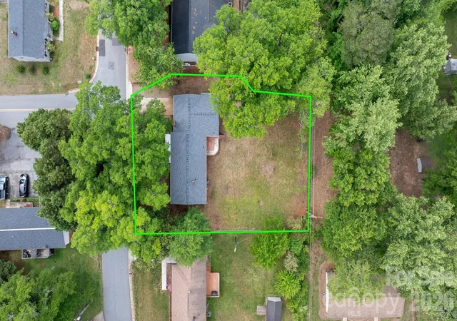 24th image of 411 20th Ave Ne, Hickory, NC 28601 | MLS# 4379794