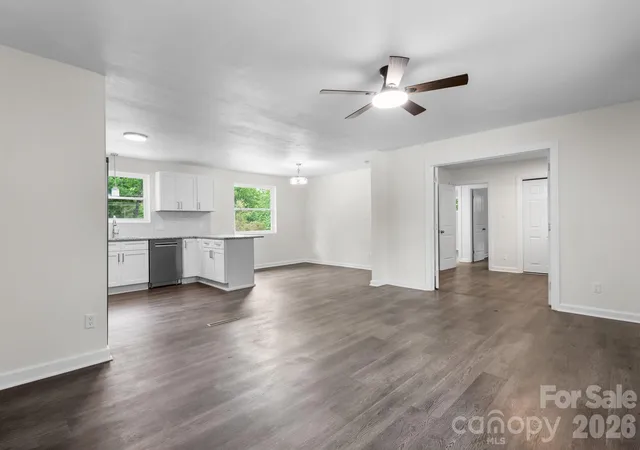 5th image of 411 20Th Ave Ne, Hickory, NC 28601 | MLS# 4379794