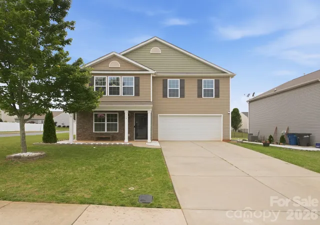 Homes for sale in Statesville, NC | 115 Harvest Pointe Dr, Statesville, NC 28677 | MLS# 4379838