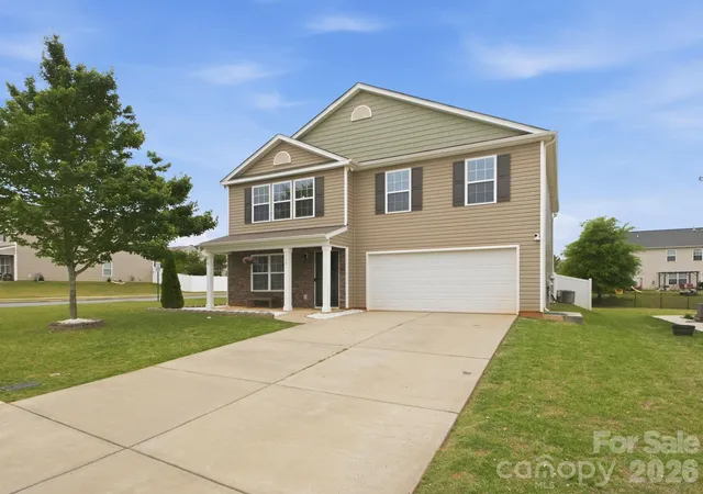 Homes for sale in Statesville, NC | 115 Harvest Pointe Dr, Statesville, NC 28677 | MLS# 4379838