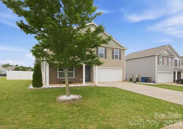 Homes for sale in Statesville, NC | 115 Harvest Pointe Dr, Statesville, NC 28677 | MLS# 4379838
