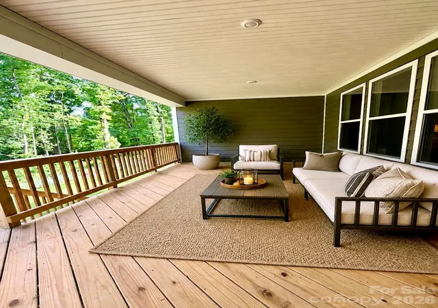 Photo 1 of Single family home for sale at 114 Jentri Way, Mooresville, NC 28115 | MLS# 4379864 | Listing updated on 2026-09-18